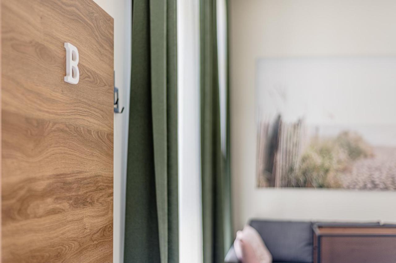 Simone Apartments Madrid Luaran gambar