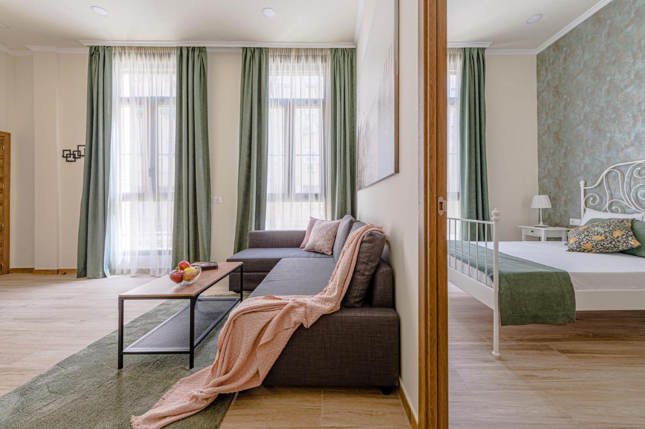 Simone Apartments Madrid Luaran gambar