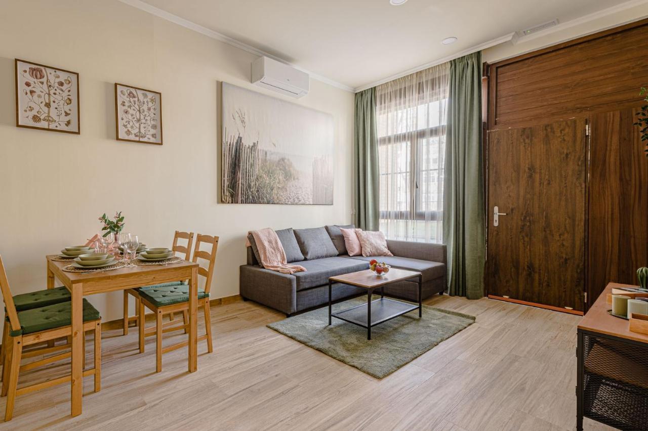 Simone Apartments Madrid Luaran gambar