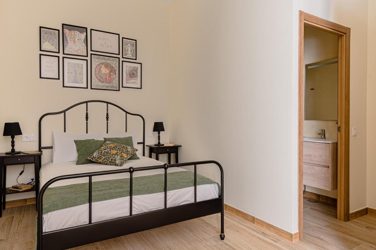 Simone Apartments Madrid Luaran gambar