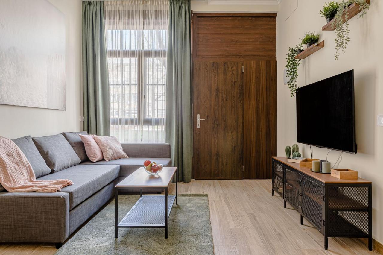 Simone Apartments Madrid Luaran gambar